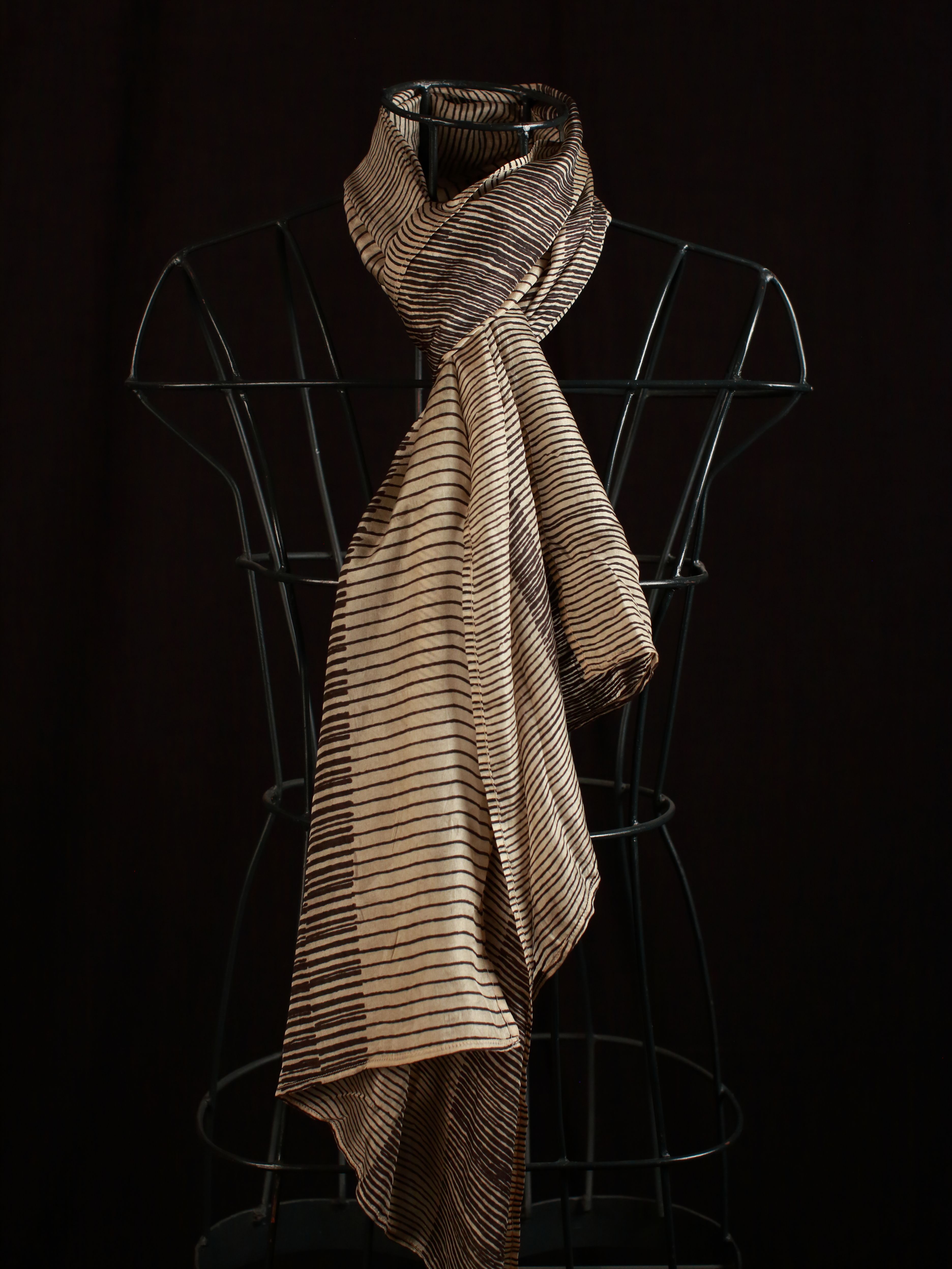 Comb Print Stole